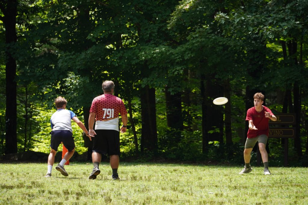Sports Frisbee Catch 3x2